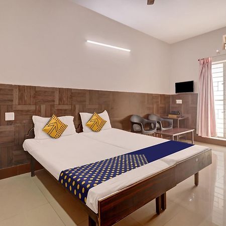 Spot On Ganga Yatri Nivas Hotel Gundlupet ภายนอก รูปภาพ