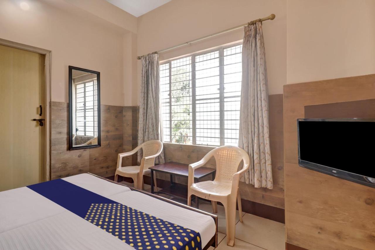 Spot On Ganga Yatri Nivas Hotel Gundlupet ภายนอก รูปภาพ