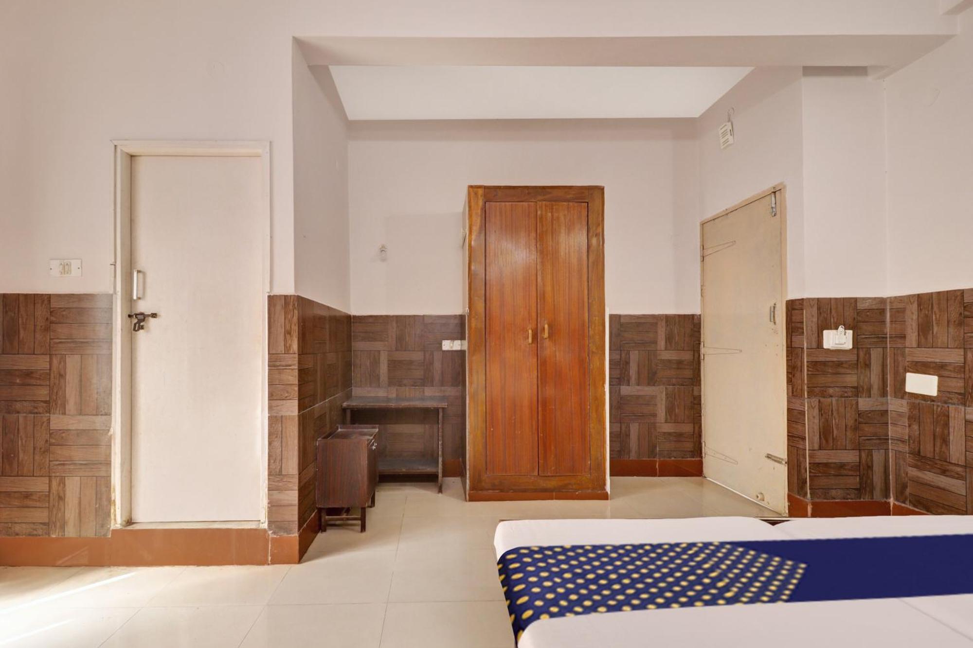 Spot On Ganga Yatri Nivas Hotel Gundlupet ภายนอก รูปภาพ