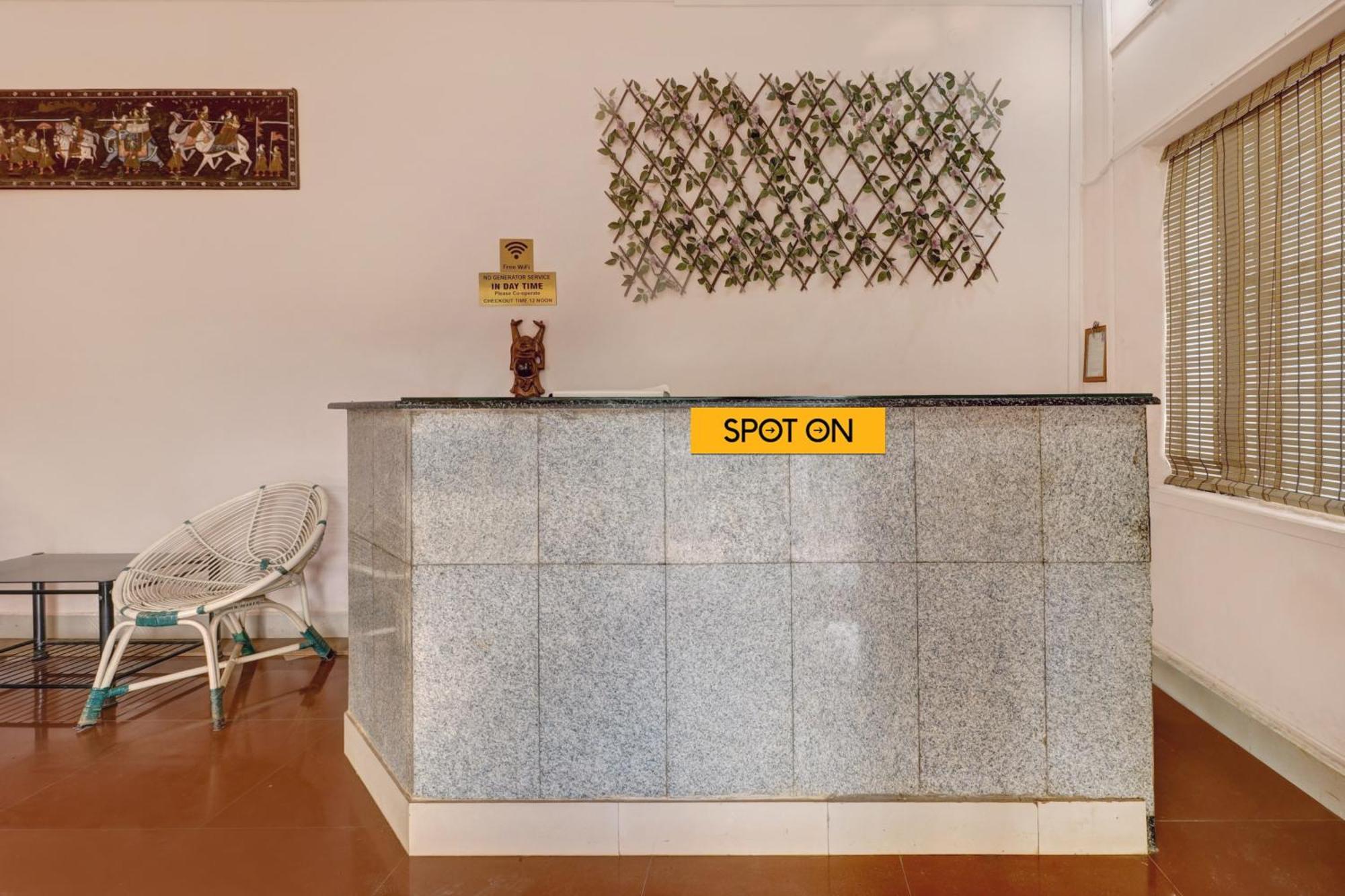 Spot On Ganga Yatri Nivas Hotel Gundlupet ภายนอก รูปภาพ